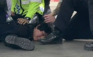 Velika drama nakon utakmice Chelseaja: Dječak s lažnim oružjem izazvao paniku