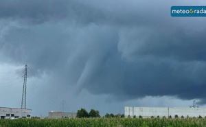 Tornado pogodio sjevernu Italiju: Padala i tuča veličine loptice za golf