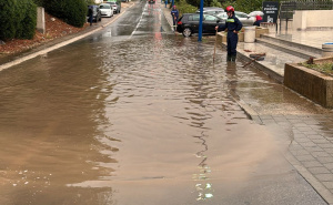 Snažno nevrijeme zahvatilo Neum: Ulice pod vodom, vatrogasci objavili fotografije
