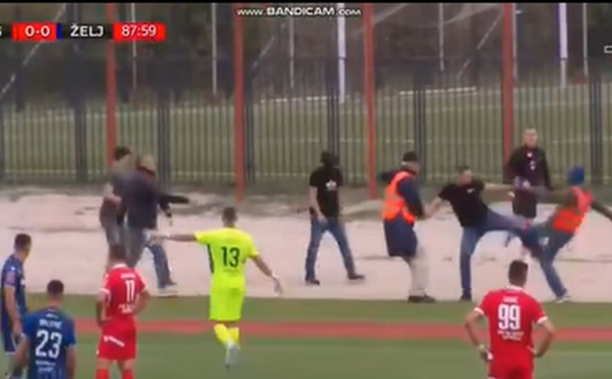 Desetak huligana napalo fotografa Željezničara: Ubrzo su od njega bježali 'glavom bez obzira'