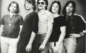 Drugi način i pjesma dana: "Ja ti pišem pismo, stari prijatelju moj..."