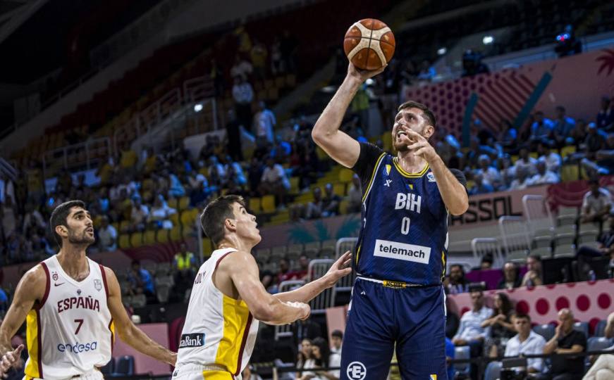 Jusuf Nurkić izazvao buru: 'Giannis je preloš u odbrani, trebamo ga samo zaustaviti u tranziciji'