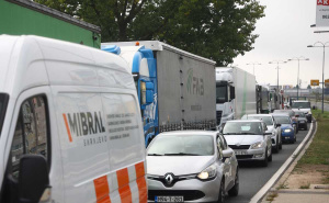 Zastoji širom zemlje: Protesti vozača teretnih vozila usporili saobraćaj na više lokacija u BiH