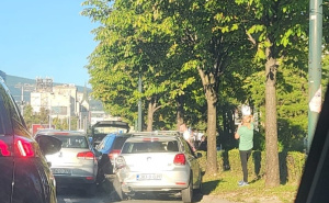 Saobraćajna nesreća u Sarajevu: Policija na terenu, sudjelovalo više vozila