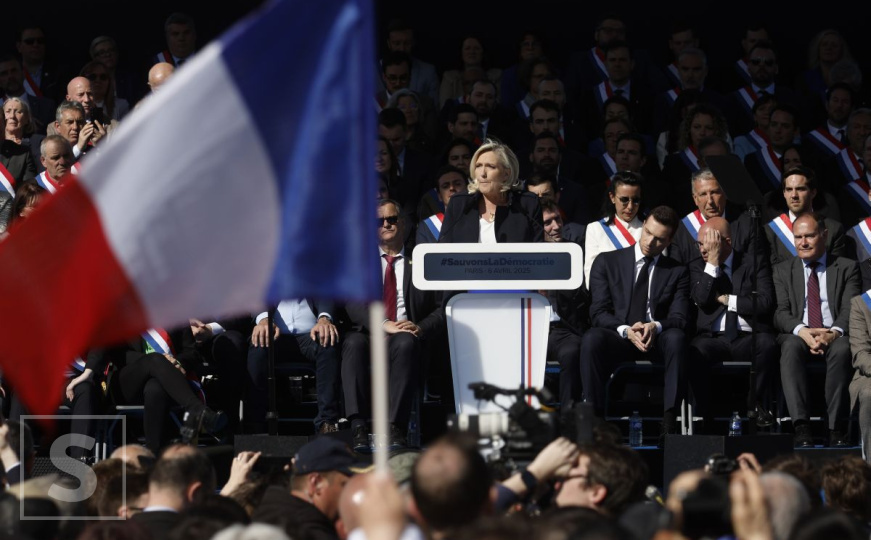 Ekstremna desničarka Le Pen koristi situaciju u Francuskoj: Tražit će nove izbore i ostavku Macrona