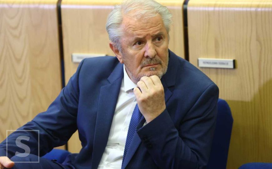 Lendo: Nezadovoljni prijevoznici blokiraju građane i privredu – blokirajte nesposobnu vlast!