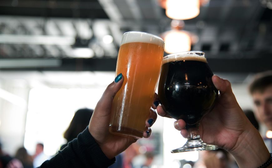 Koje piće više šteti zdravlju - pivo ili gazirani sokovi?