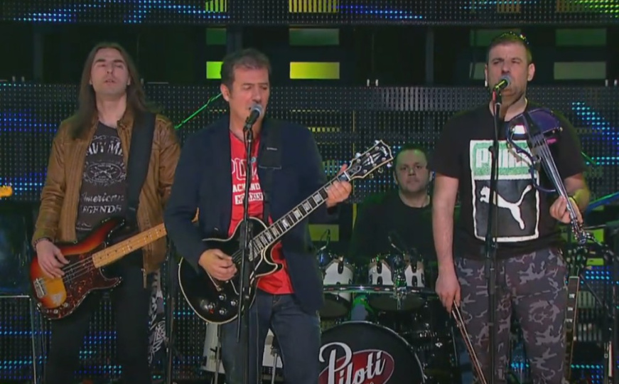 "Kao ptica na mom dlanu skakućeš...": Uživajte uz Kikija Lesendrića i Pilote