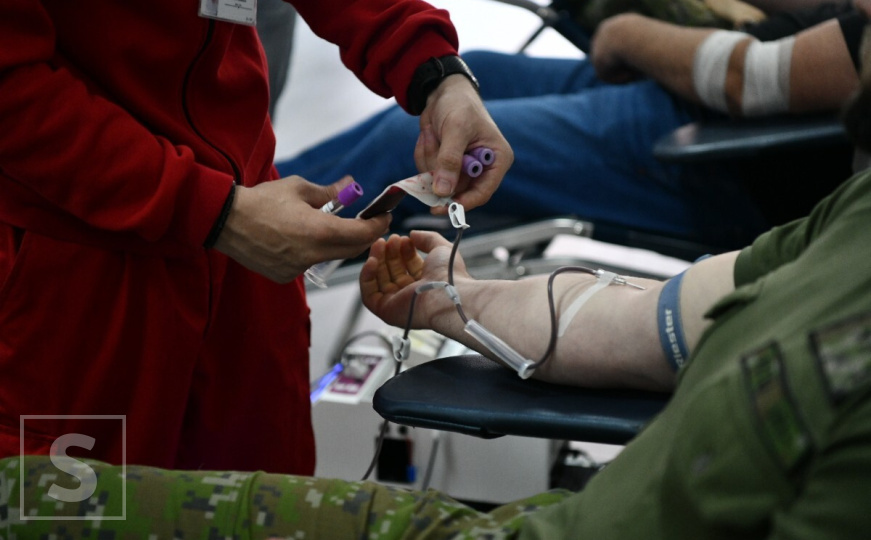 Apel građanima: Hitno potrebni darivatelji krvi za teško povrijeđenog dječaka u Tuzli