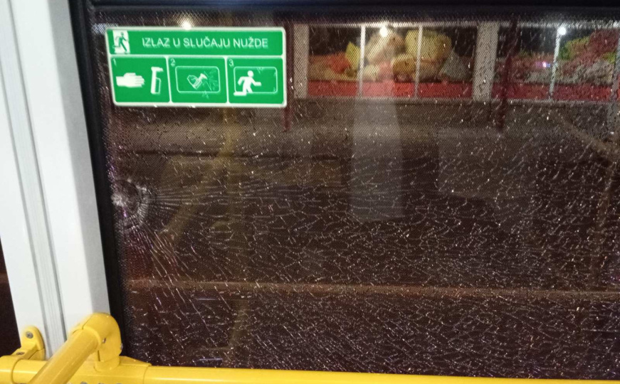 Novo uništavanje trolejbusa u Sarajevu: Šteta pozvao nadležne na hitnu reakciju