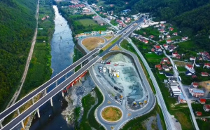Objavljen snimak dronom: Pogledajte kako napreduju radovi na Koridoru Vc od Zenice do Tešnja