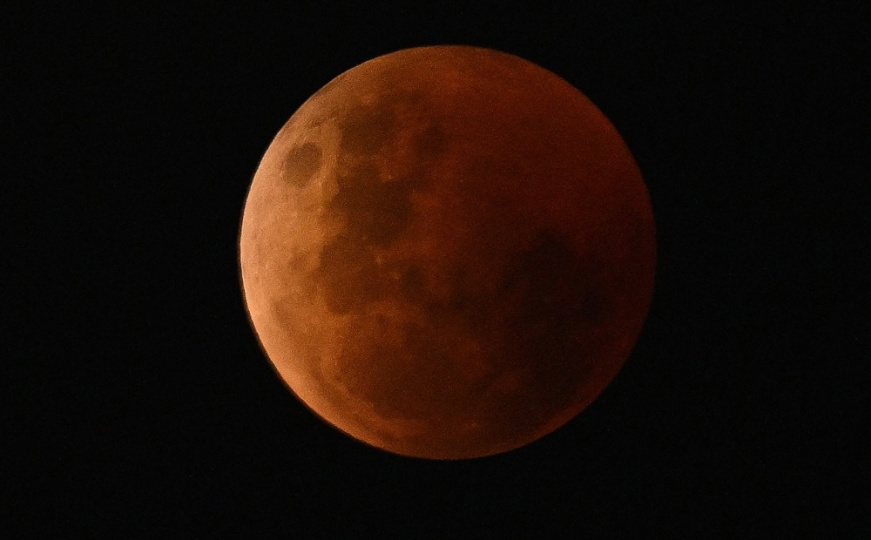 Krvavi mjesec: Večeras je totalno pomračenje, evo gdje ga možete promatrati teleskopom u Sarajevu