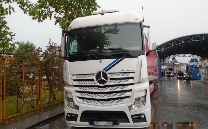 Nevjerovatno: Kamiondžija iz BiH na hrvatskom autoputu vozio pijan. "Napuhao" skoro 4 promila