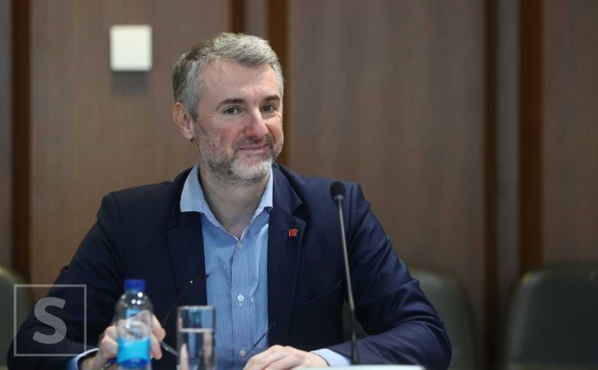 Edin Forto: Uvodimo vještačku inteligenciju u državne institucije