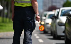 Bahatost u BiH: Vozač napao policajca usred kontrole saobraćaja - inspektor izgubio svijest