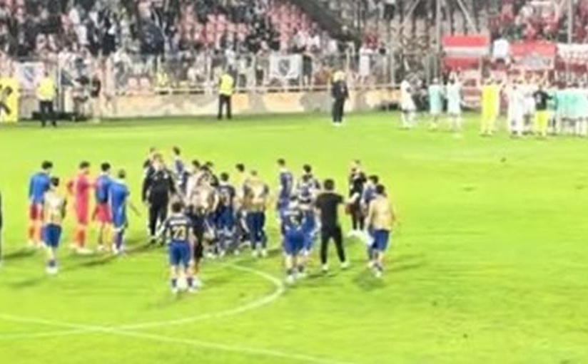 Dok su Austrijanci slavili, Barbarez okupio ekipu na centru terena: Vjeruje u njih kada je najgore