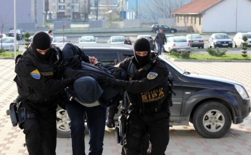 U toku akcija SIPA-e: Uhapšen Elmedin Karišik i još dvije osobe