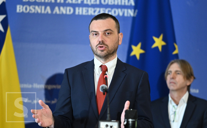 Saša Magazinović: "Moskva blokira međunarodne napore, BiH se koristi u geopolitičkoj igri"