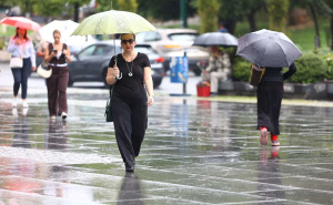 Predah od sparine: Počela kiša u Sarajevu, sprema se ozbiljno nevrijeme
