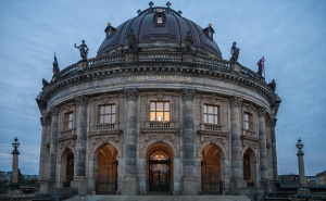 Vanredno stanje u Berlinu: Dio grada već 24 sata bez struje, sumnja se na podmetnuti požar