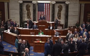 Haos u američkom Kongresu: Nastala svađa tokom minute šutnje za ubijenog Charlieja Kirka