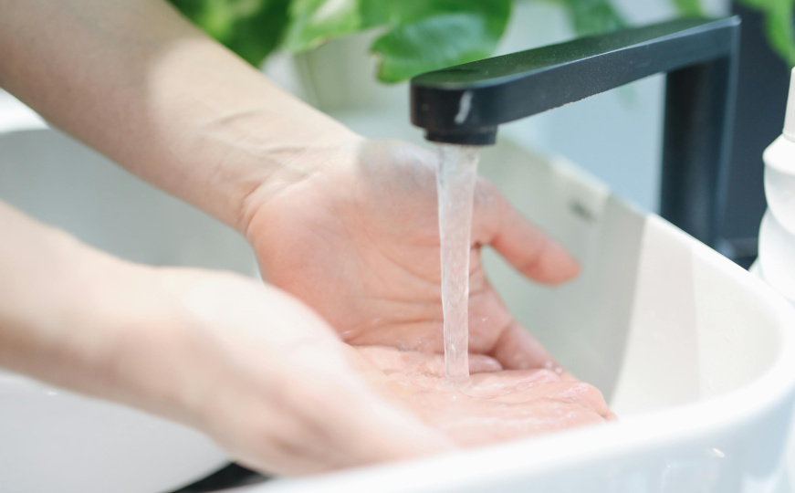 Građani, oprez: Preporučeno prokuhavanje vode prije konzumacije, oglasio se Vodovod Mostar