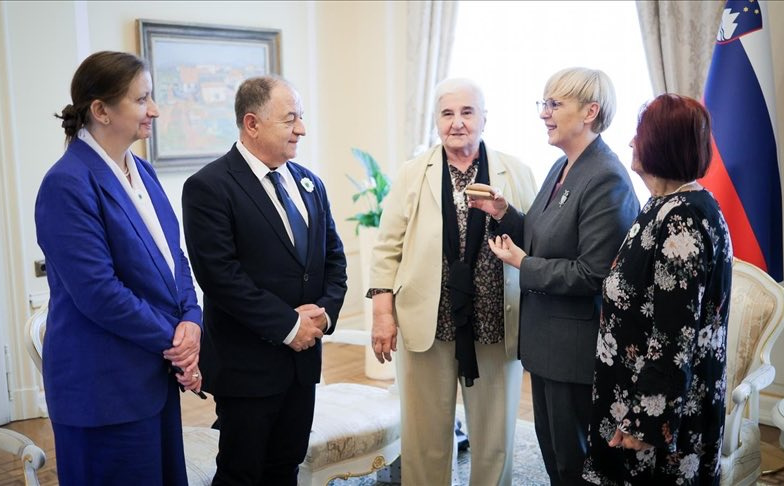 Majke Srebrenice pozvale Pirc Musar i Fajon da posjete Potočare: "Vi ste svjetla tačka Balkana"