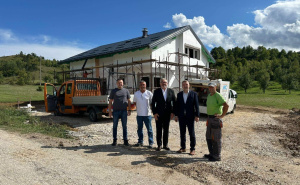 Jablanica: Potpisani ugovori s 3 porodice za obnovu kuća porušenih u poplavama prošle godine