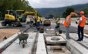 Korak bliže izgradnji tramvajske pruge: Počelo asfaltiranje kružnog toka u Sokolović Koloniji
