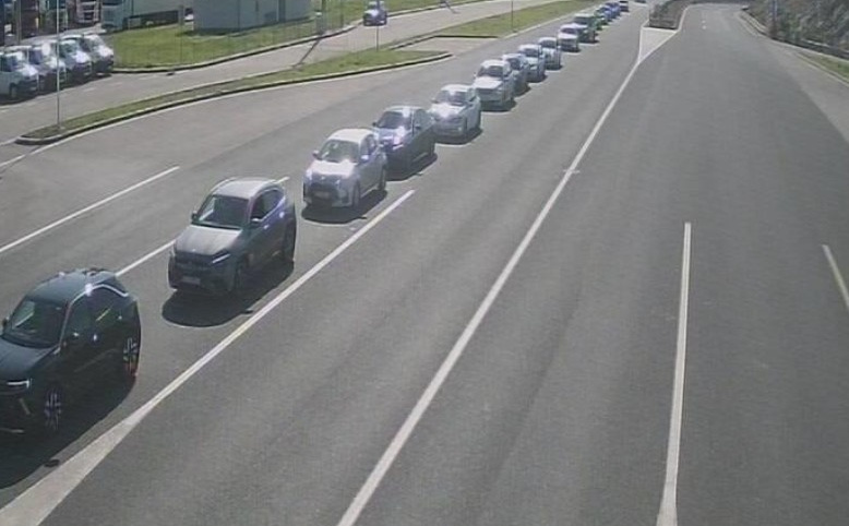 Gužve na granicama: Duge kolone vozila na ulazu u BiH