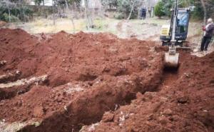 Prijedor: Tokom ekshumacije pronađeni posmrtni ostaci najmanje dvije osobe