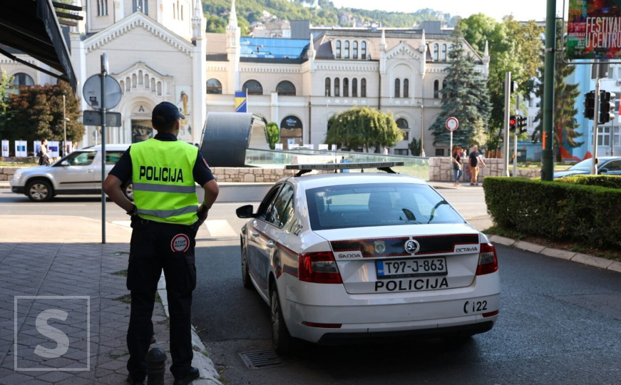 MUP KS objavio detalje: Gorio još jedan automobil u Sarajevu