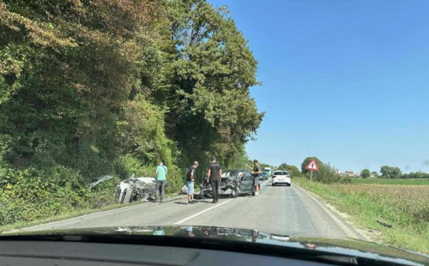 Teška saobraćajna nesreća kod Modriče, povrijeđene dvije žene