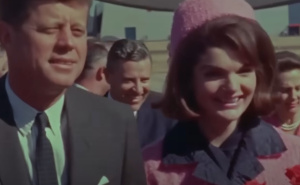 Tajna kaputa koji je postao simbol atentata na JFK-a: Ovo je razlog zašto ga Jackie nije skinula