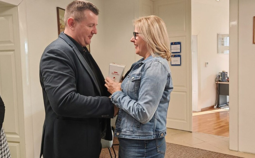 HDZ-ovom gradonačelniku i njegovoj supruzi grad povećao plaće: Kućni budžet im znatno veći