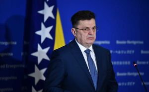 Dovezen helikopterom u bolnicu: Direktor UKC-a RS otkrio u kakvom je stanju Zoran Tegeltija