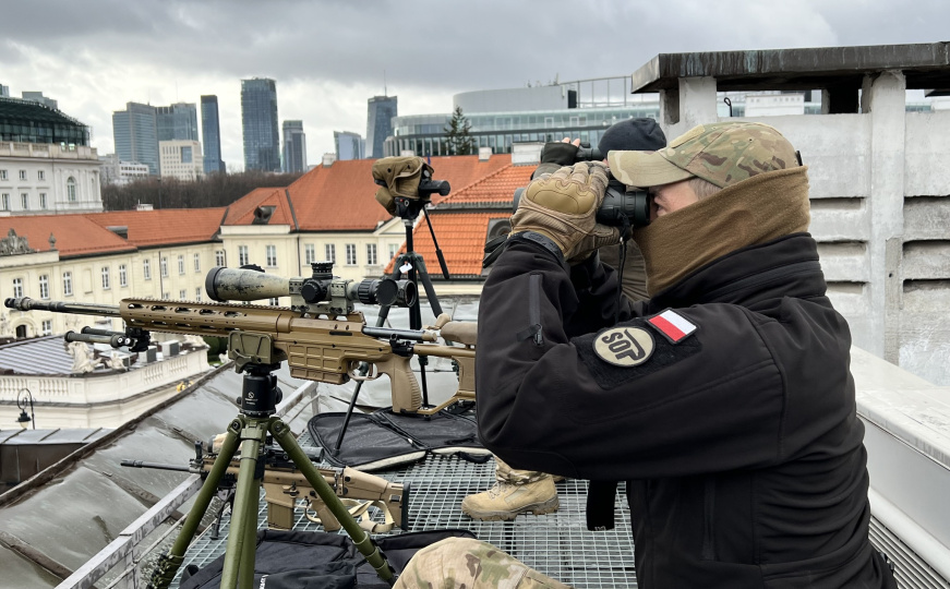 Poljska na nogama: Srušen dron iznad zgrade vlade, uhapšena dvojica Bjelorusa