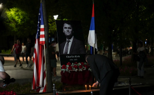 U Banjoj Luci zapaljene svijeće za ubijenog Kirka, Dodik poručio: "Bio je istinski prijatelj Srba"