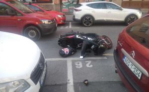 Saobraćajna nesreća u centru Sarajeva: Vozač pao sa motocikla, policija na terenu