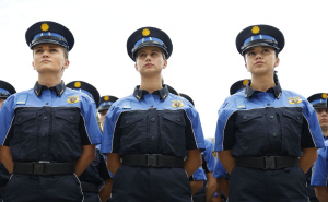Za nove uniforme policijskih službenika u Kantonu Sarajevo izdvojeno 3,7 miliona KM
