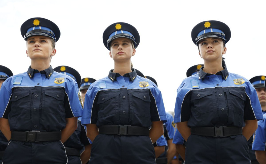 Za nove uniforme policijskih službenika u Kantonu Sarajevo izdvojeno 3,7 miliona KM