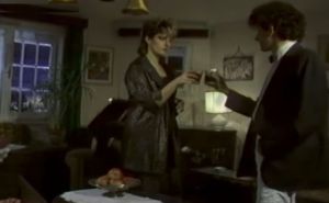 Zana, Bebek i kultni hit "Jabuke i vino": "Ljepoto, ma hajde usreći me malo..."