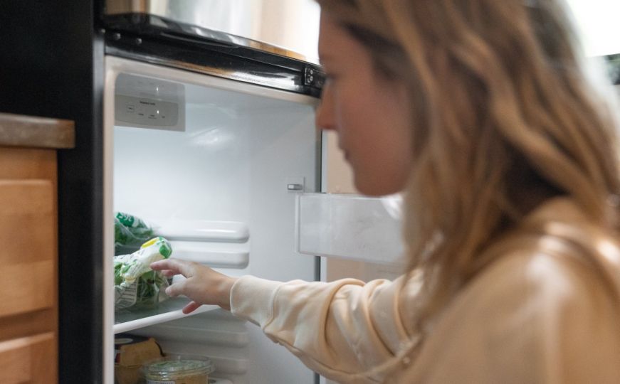 Skriveni izvor plijesni u frižideru: Ove namirnice su često uzrok pojavljivanja