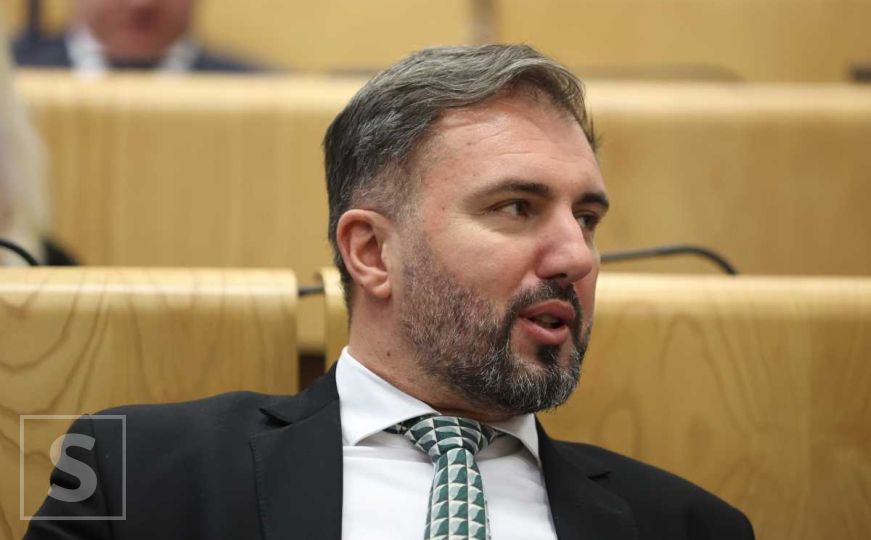 Igor Stojanović oštro o sastanku Izetbegovića i Kalabuhova: "Ovako podrivaju suverenitet BiH"