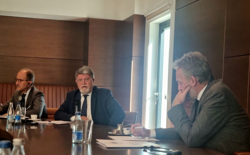 Bakir Izetbegović se susreo sa europskim parlamentarcima: "Dodik ugrožava mir u BiH"