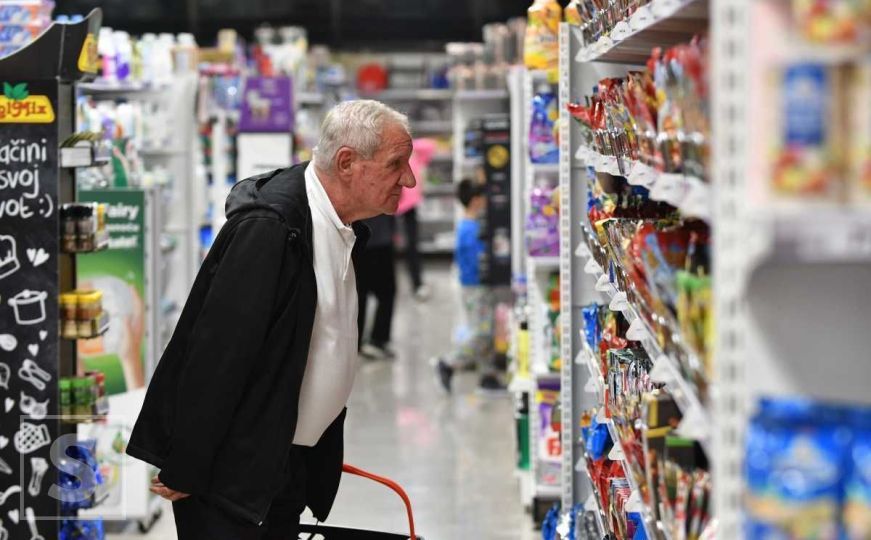 Uživaju dvostruka primanja: Političar penzioner vrijedi kao šest penzionera