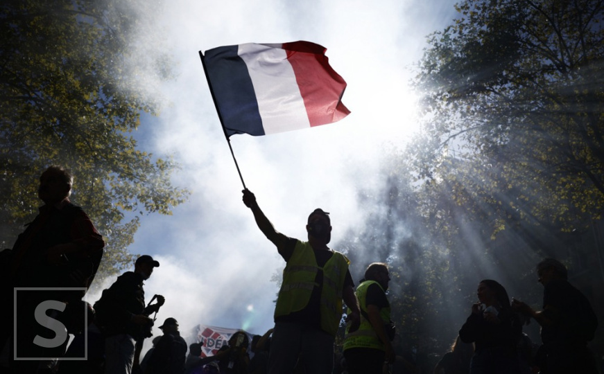 Haos u Francuskoj: Milion građana na protestima, nekoliko stotina uhapšenih