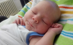 Objavljeni brojevi: Pogledajte koliko ljudi je rođeno, a koliko umrlo u BiH u prvih 6 mjeseci 2025.