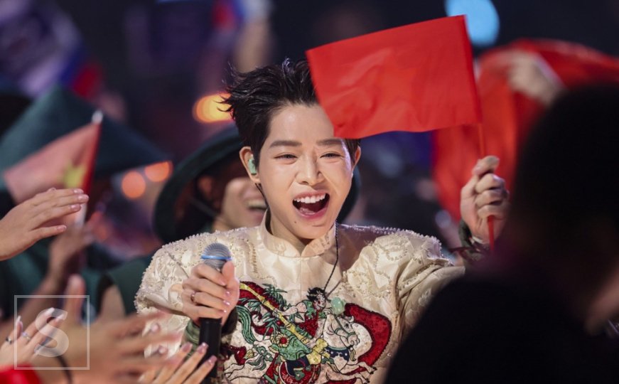 Na Putinovom "anti-eurosongu" pobijedio Duc Phuc: Poslušajte njegovu pjesmu