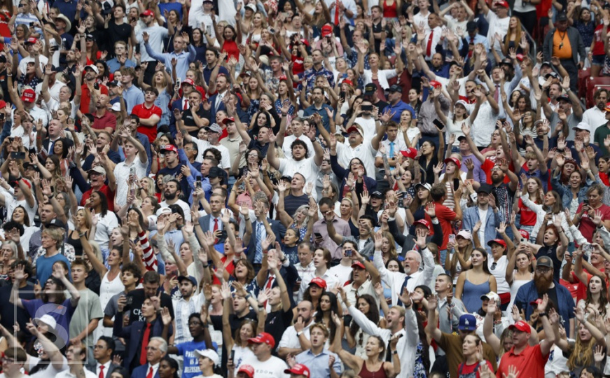 Kilometarski redovi ispred stadiona: Na komemoraciji Charliju Kirku očekuje se više od 100.000 ljudi